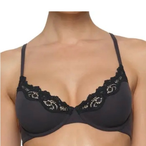 Skims Fits Everybody Lace Underwire Bra - Picture 3 of 3